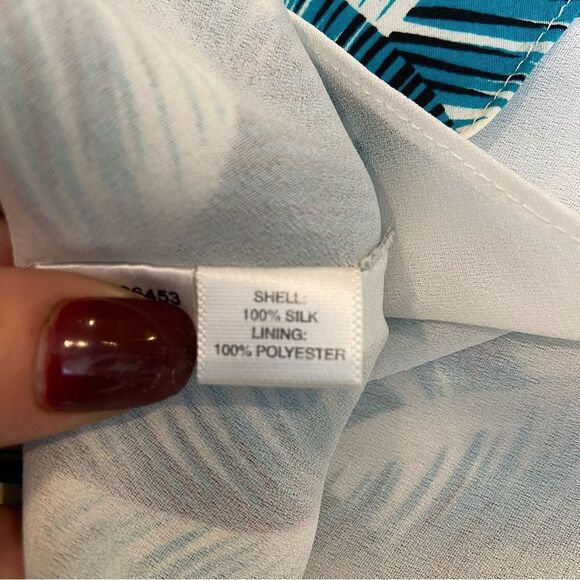 Ann Taylor Leaf Print Silk Sleeveless Top with Tie‎ Back Size 10 - Picture 11 of 12